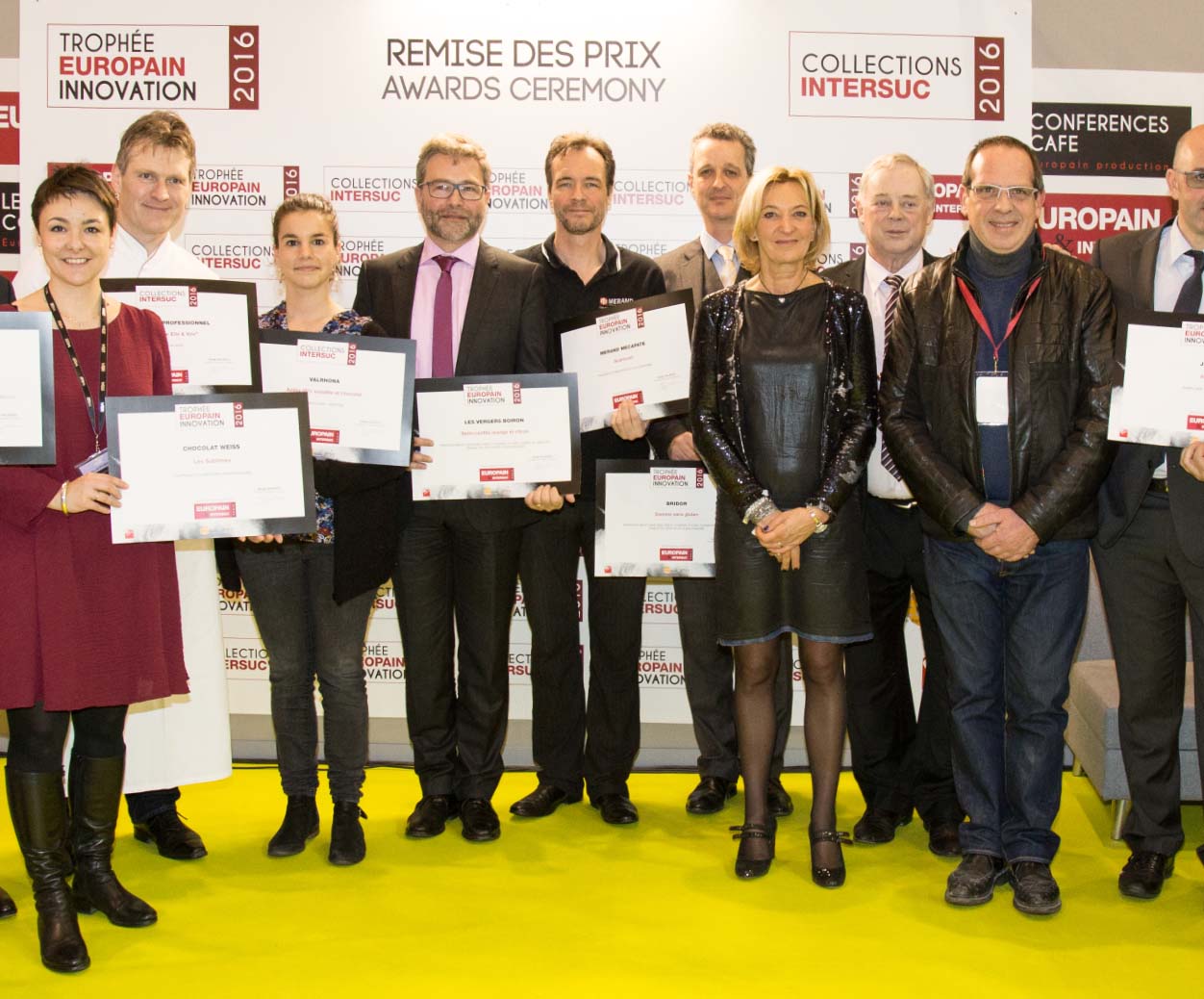 Merand mécpâte receives the Innovation Award from the Europain trade show